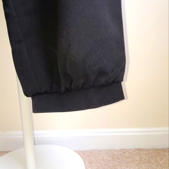 Forever 21 Black Knickers Style Pant - Picture 3 of 6